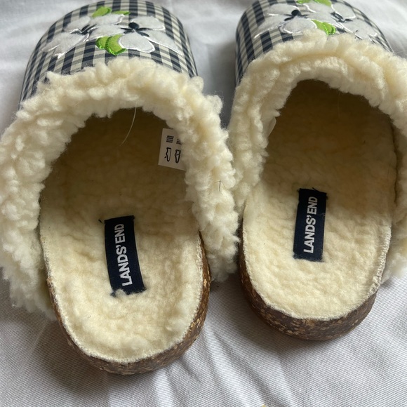 Land’s End navy and white gingham slippers with flower size 8 women’s - Picture 4 of 6